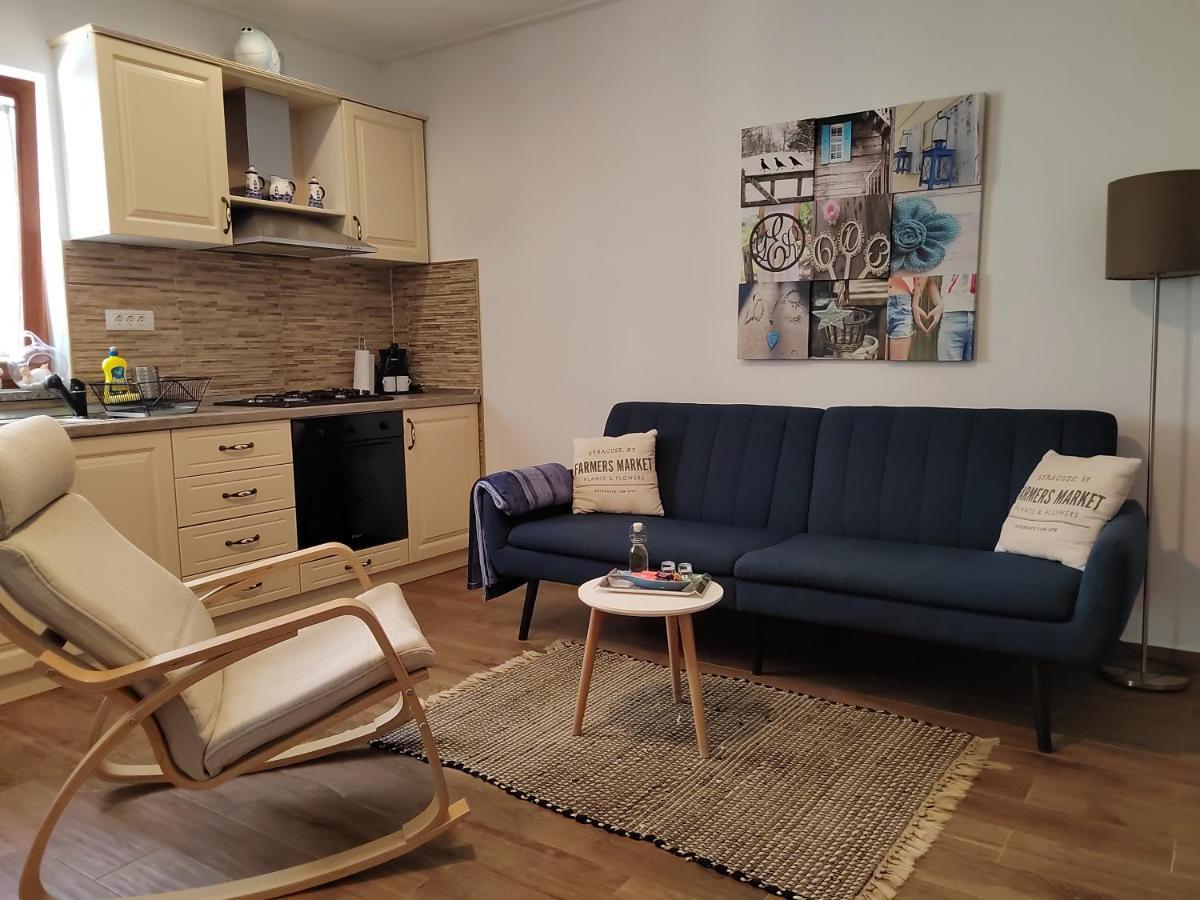 Relax Green House Ρόβινι Εξωτερικό φωτογραφία