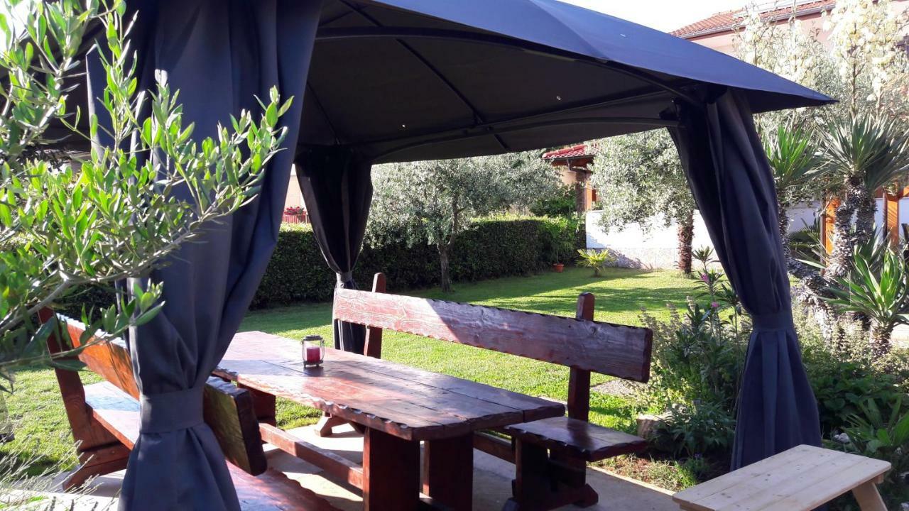 Relax Green House Ρόβινι Εξωτερικό φωτογραφία